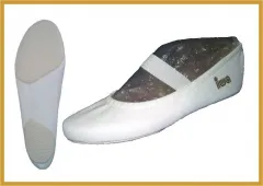IWA 300 Kunstturnschuhe Modell 300 weiss